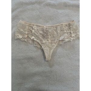 NWOT Victoria's Secret Lace Panties in Cream